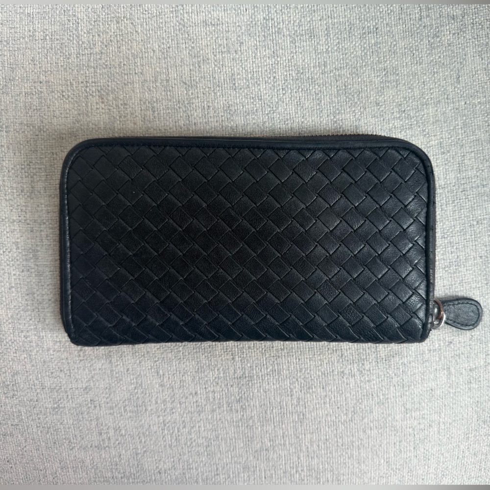 Authentic Bottega Veneta Black Wallet